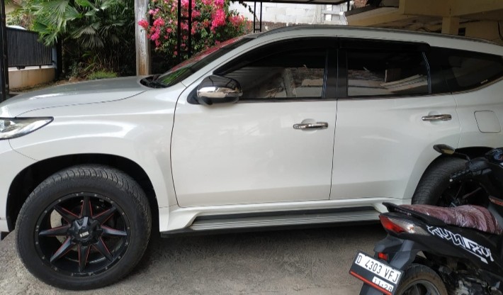 produk Mitshubishi pajero sport