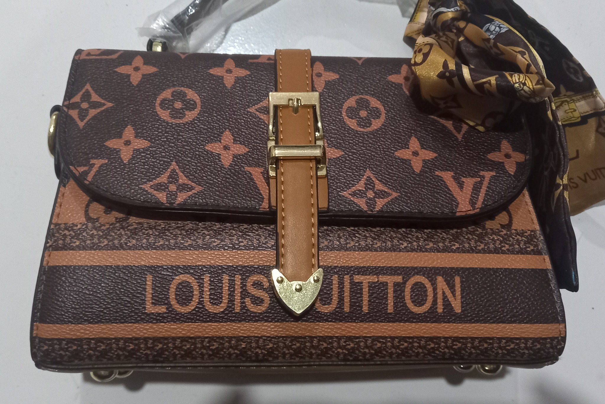 produk Tas Louis Vuitton