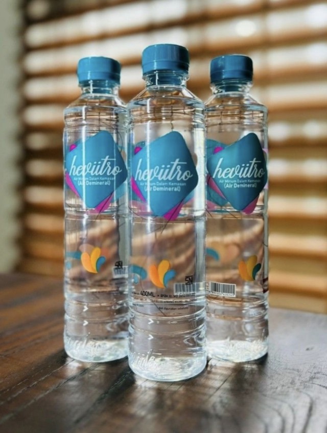 produk Heviitro 400 ml / 1 Dus / 24 Botol